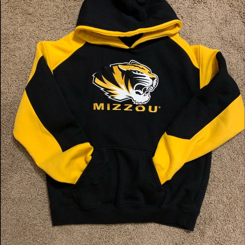 Like new Men’s XL Mizzou hoodie.